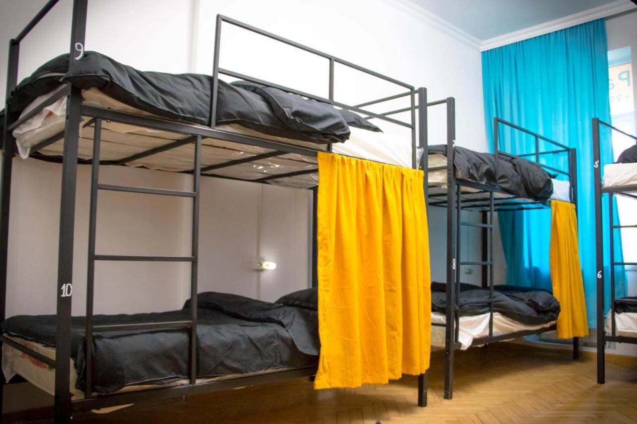 Paradise Hostel Tbilisi Buitenkant foto